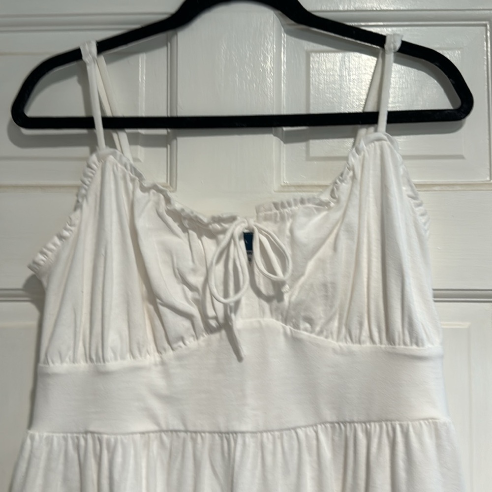 Old Navy Large Dress White With Pockets And Adjustable Straps - Picture 2 of 4